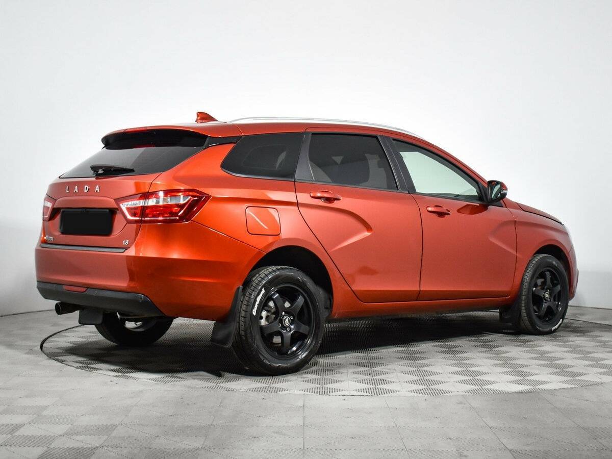 Lada (ВАЗ) Vesta SW, 2018 - фото №4